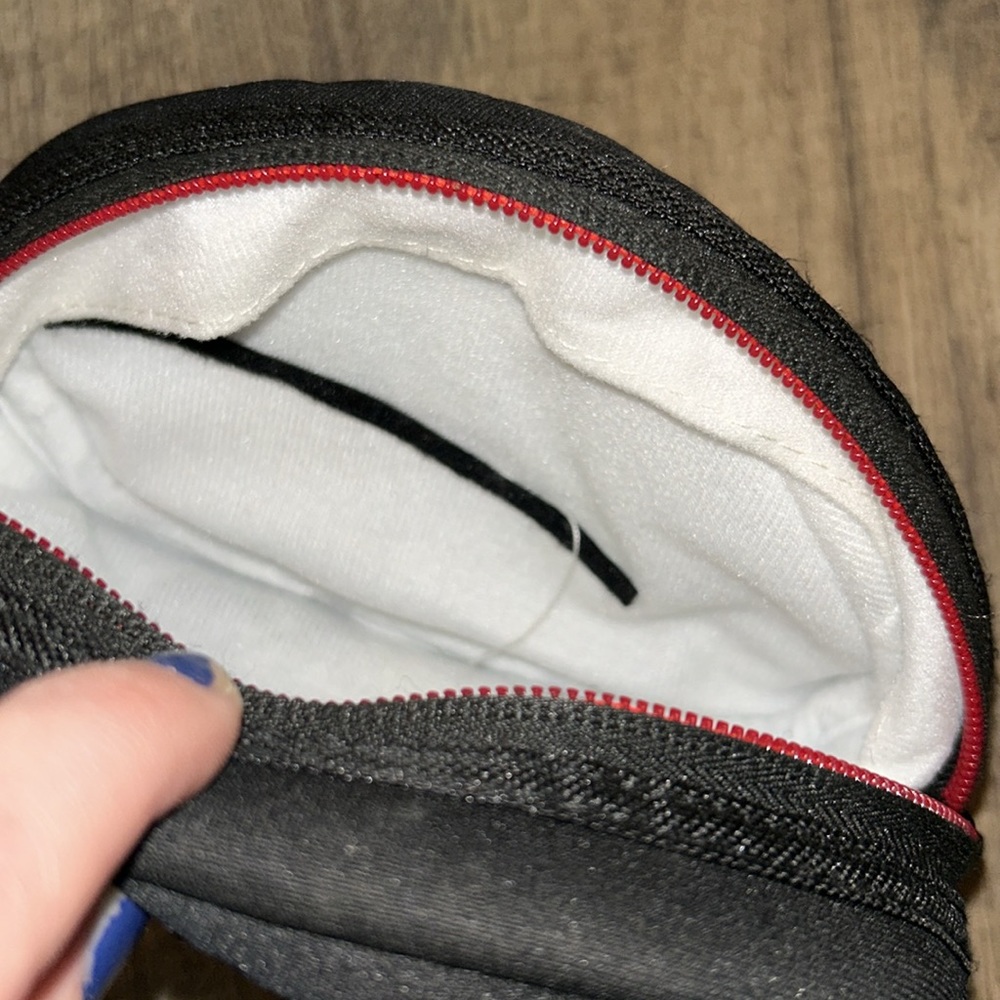 Beats by Dr. Dre White Headphones Solo HD - Picture 10 of 11